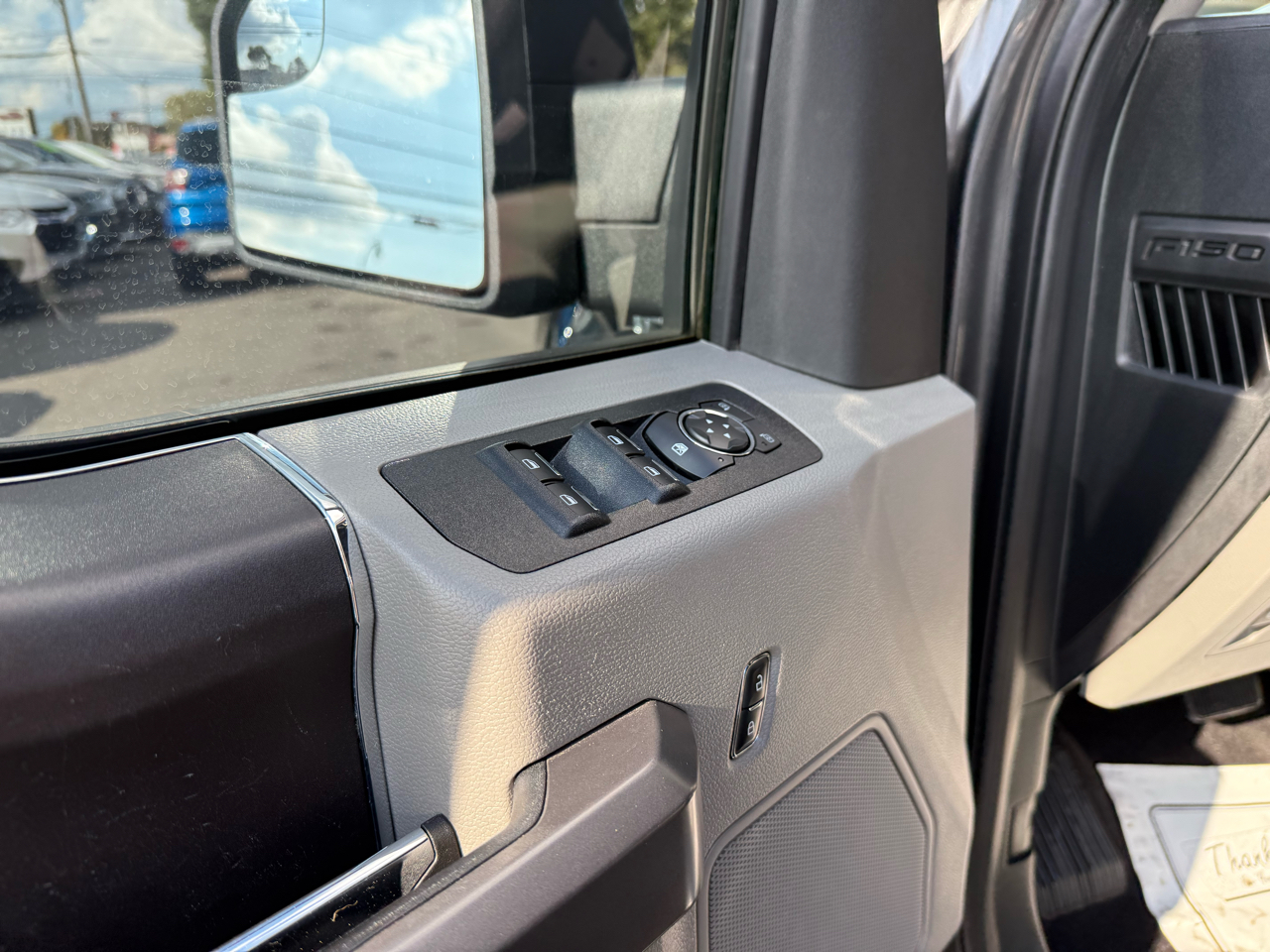 2019 Ford F-150 XLT photo 11