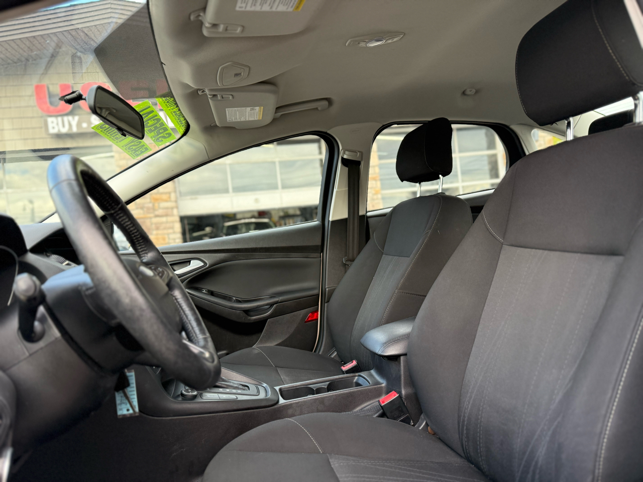 Ford Focus SE Sedan 2017