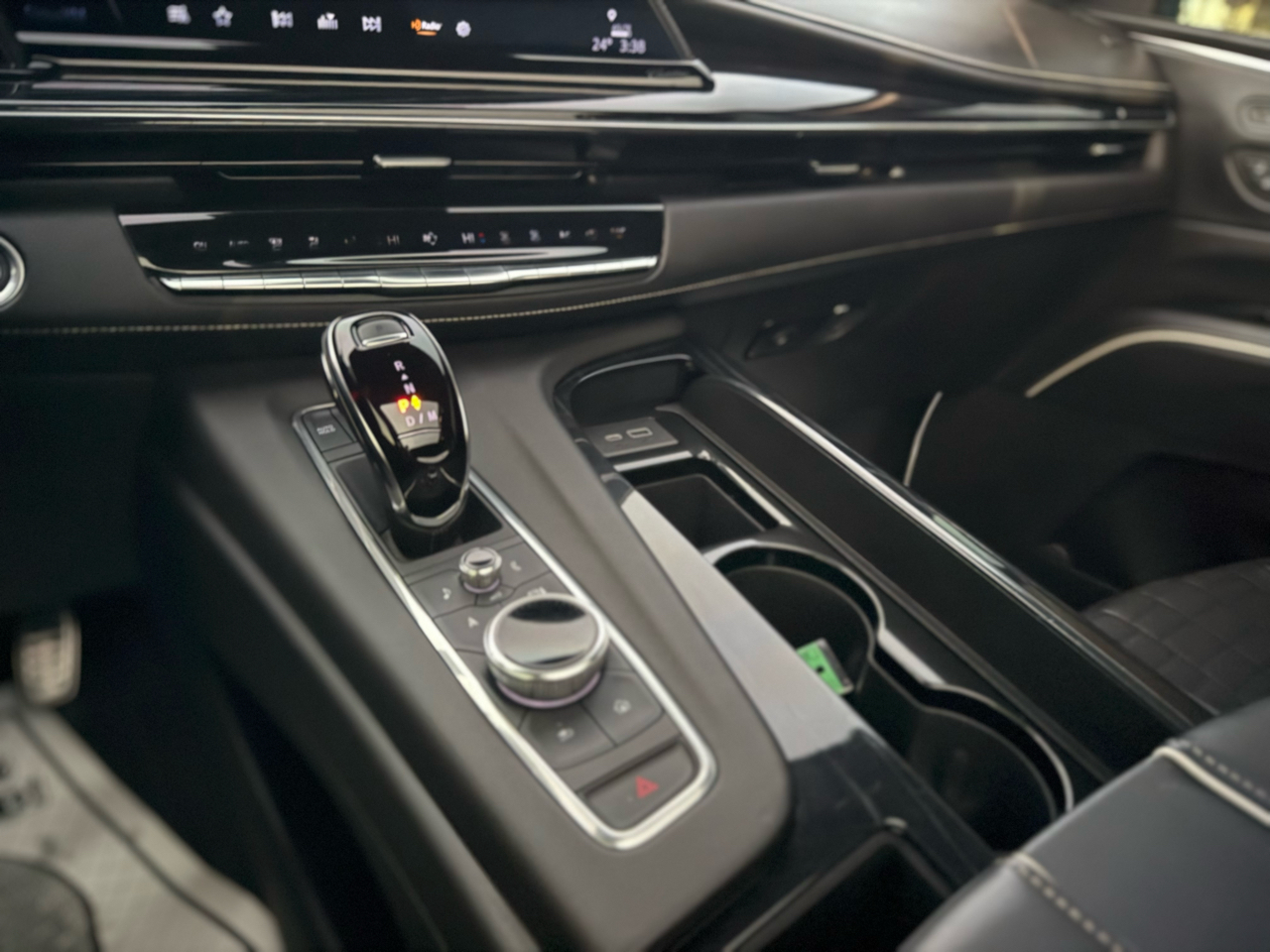 Cadillac Escalade ESV V 4WD 2023