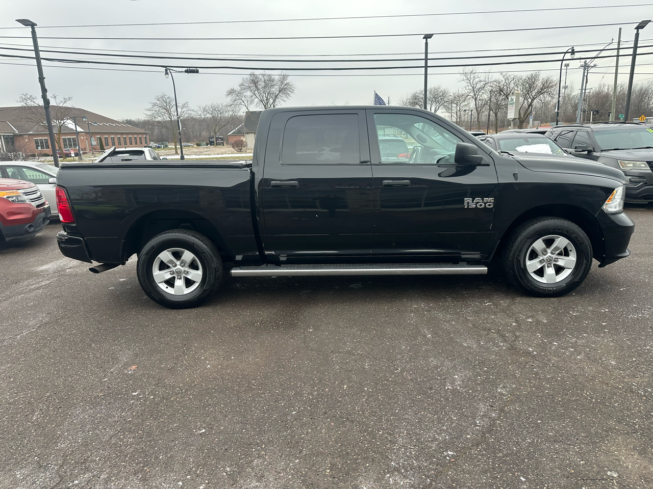 RAM 1500 Tradesman Crew Cab SWB 4WD 2018