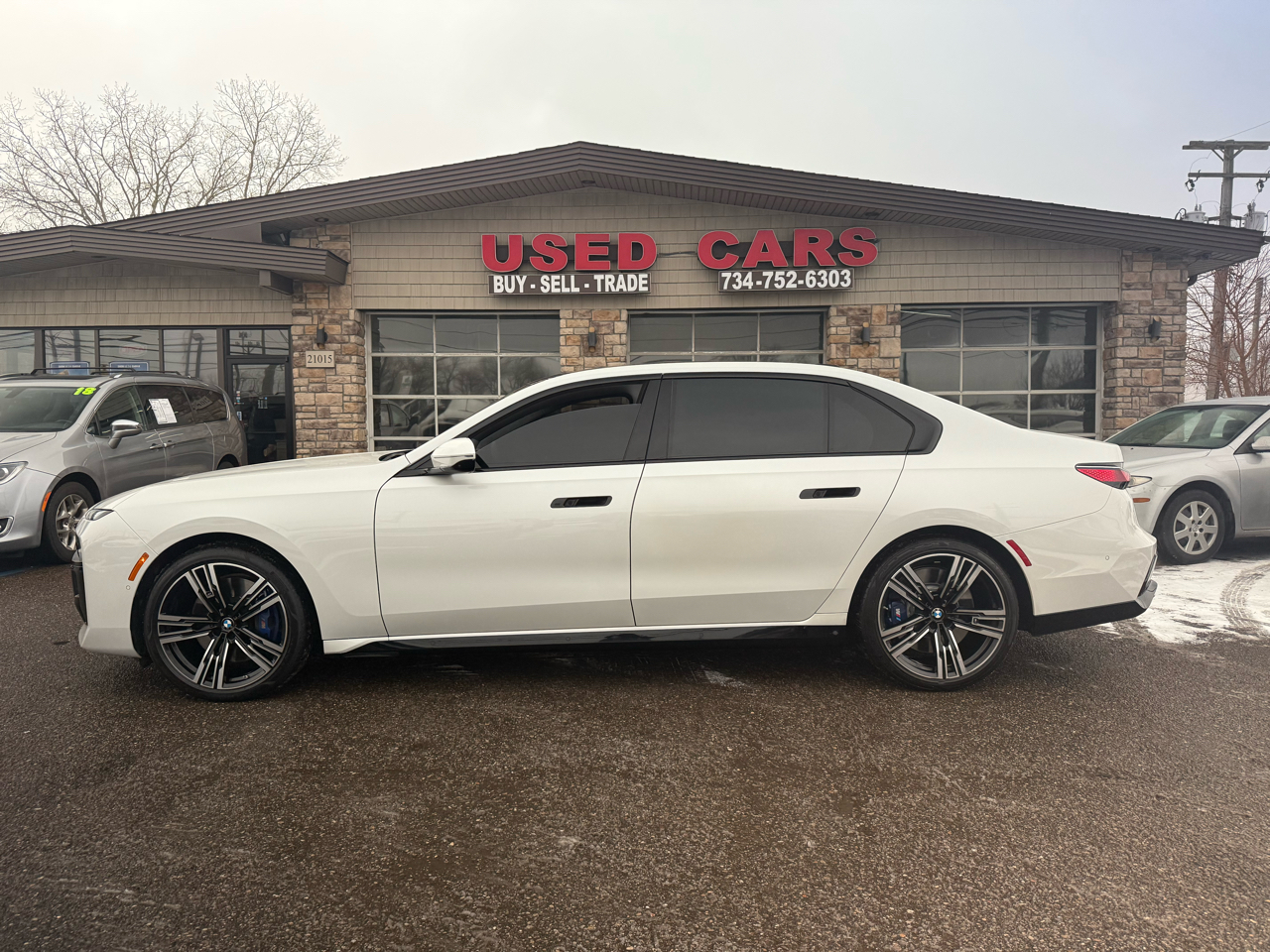 BMW 7-Series 760i xDrive 2023