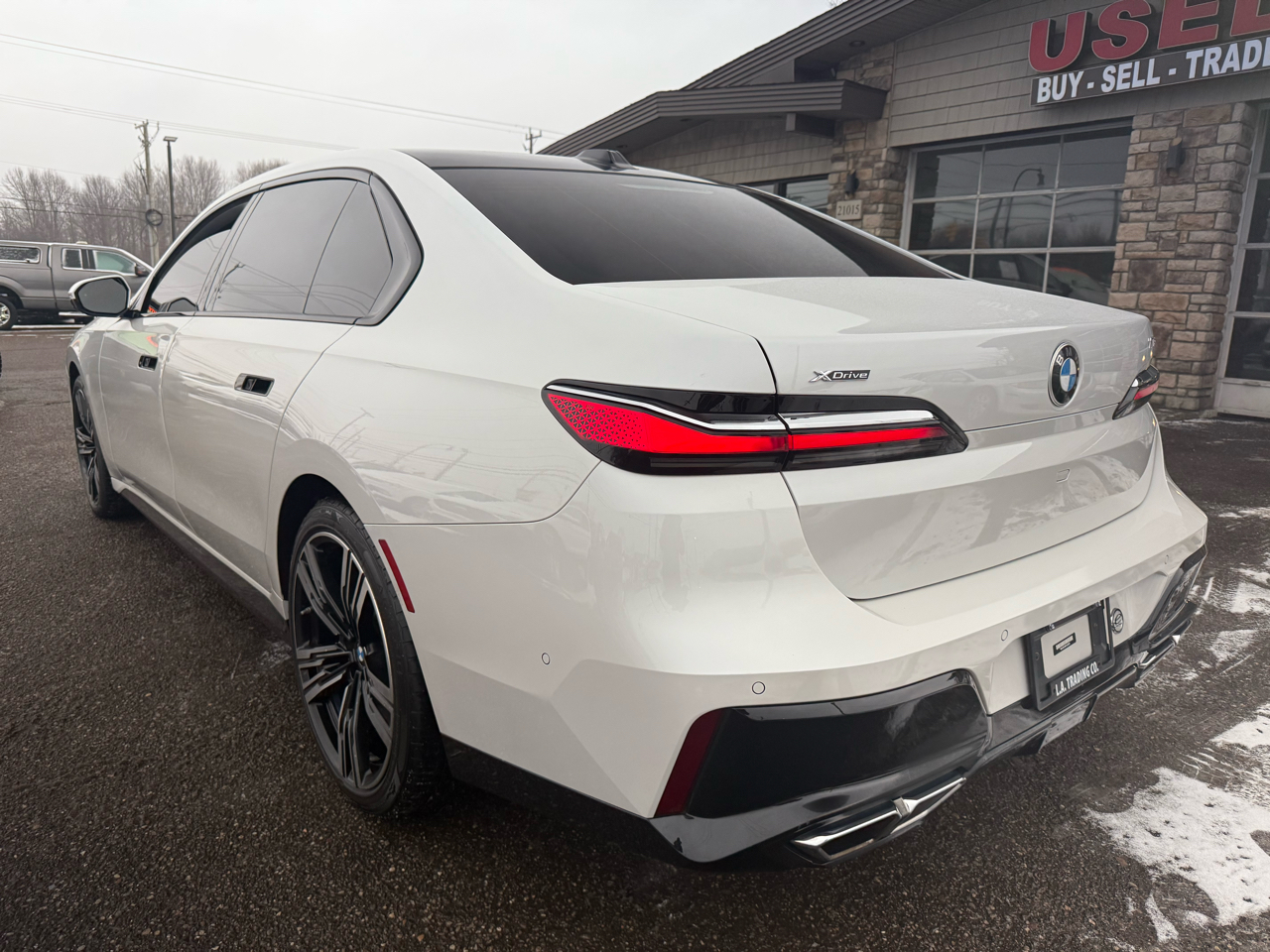BMW 7-Series 760i xDrive 2023