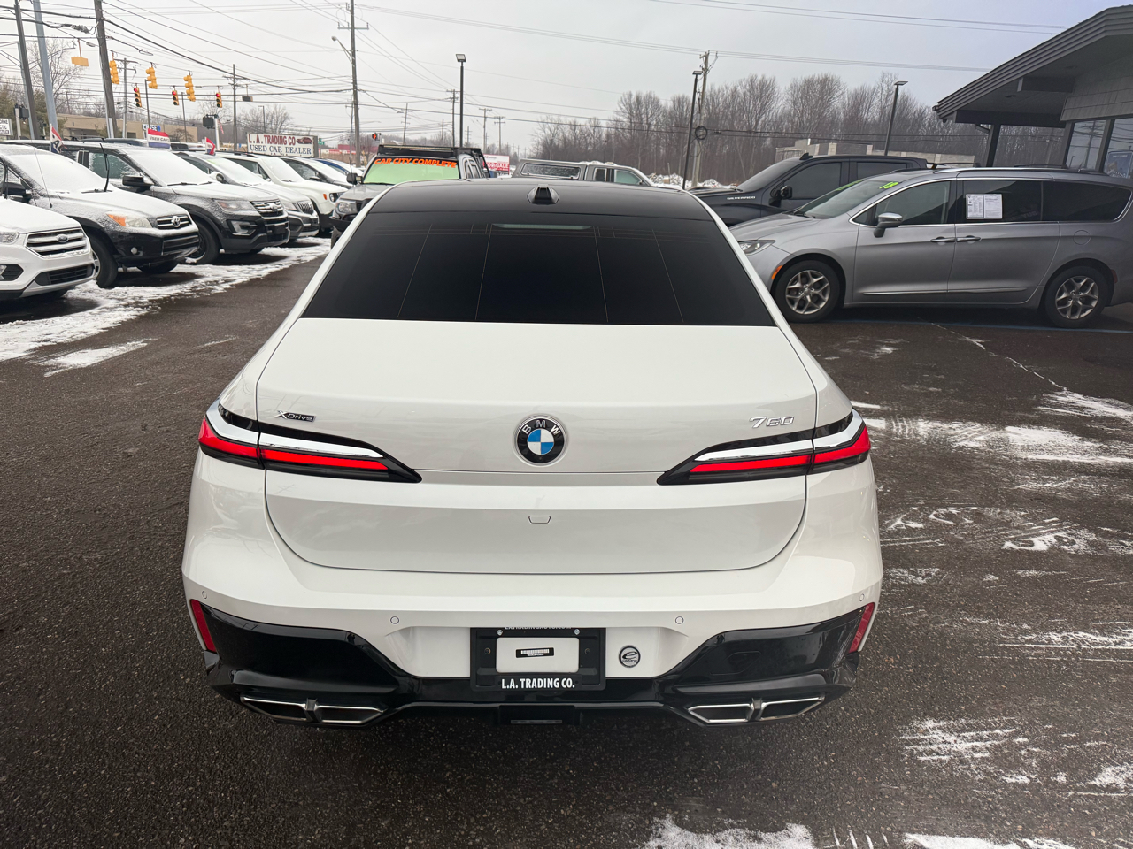 BMW 7-Series 760i xDrive 2023