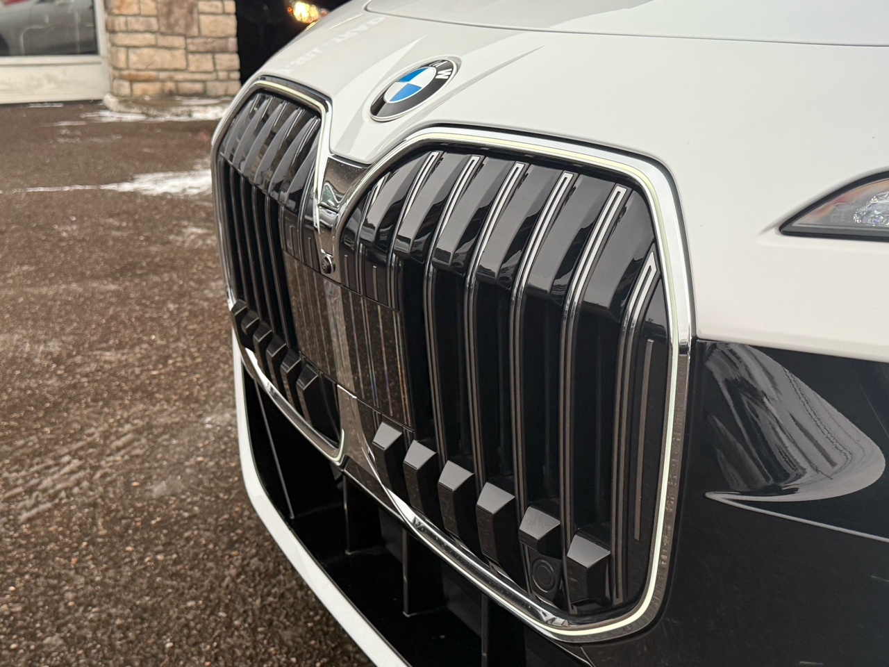 BMW 7-Series 760i xDrive 2023