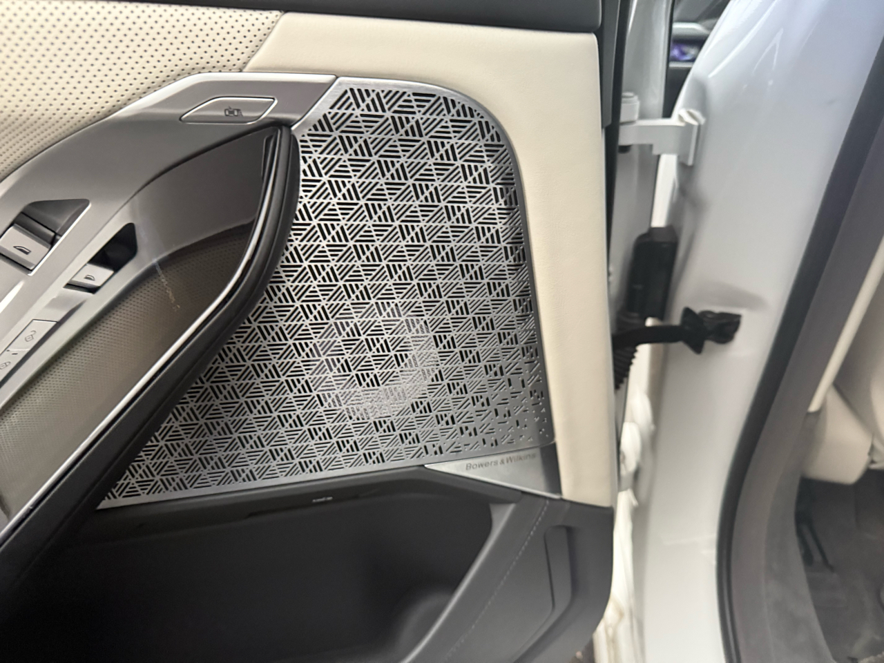 BMW 7-Series 760i xDrive 2023