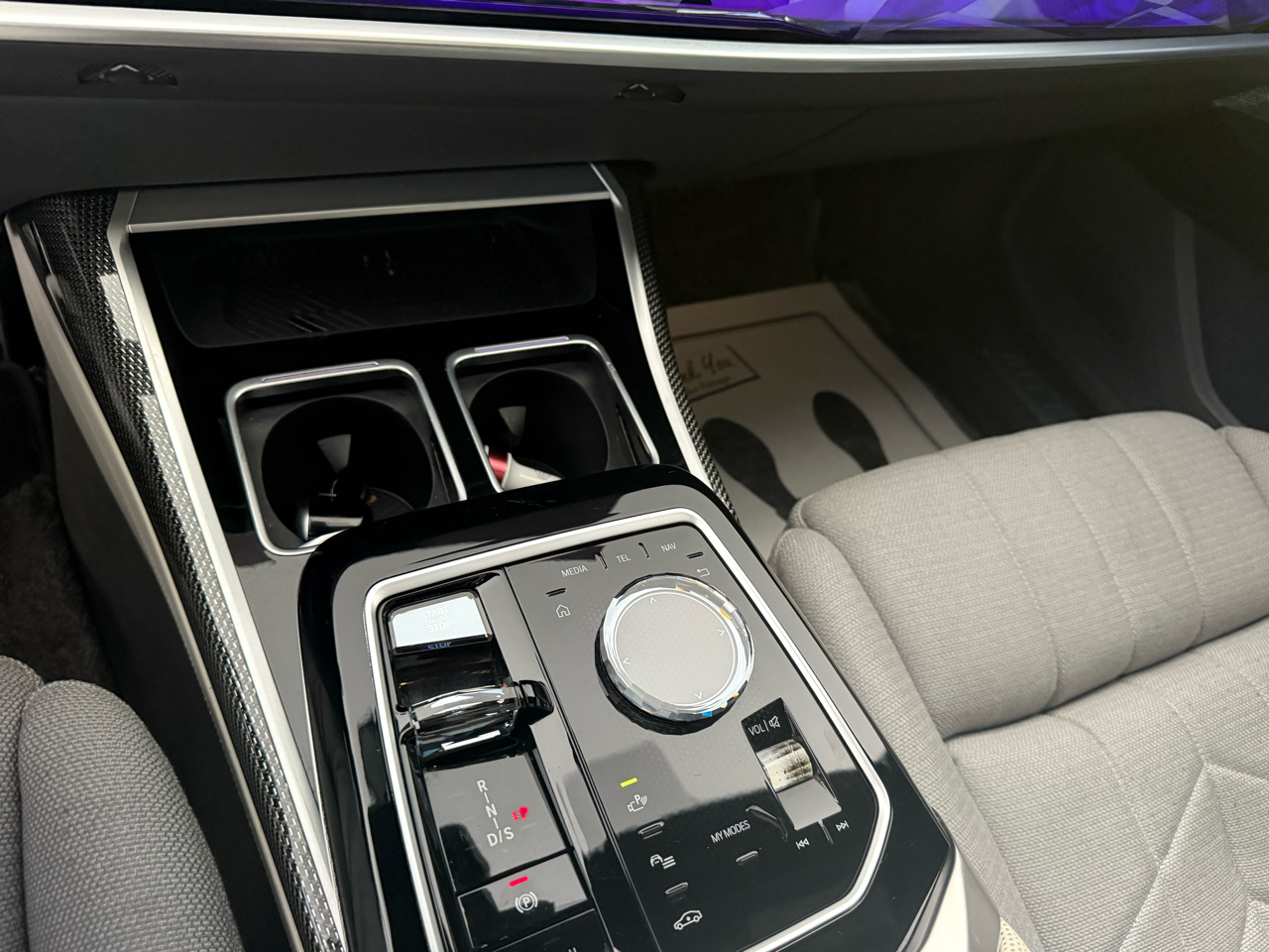 BMW 7-Series 760i xDrive 2023