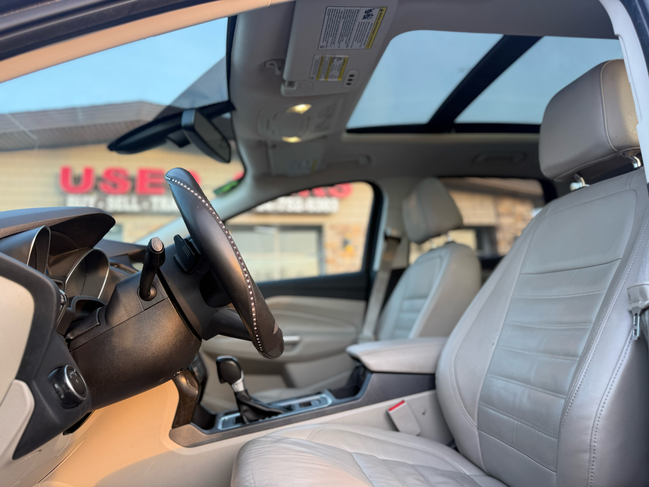 Ford Escape Titanium 4WD 2017