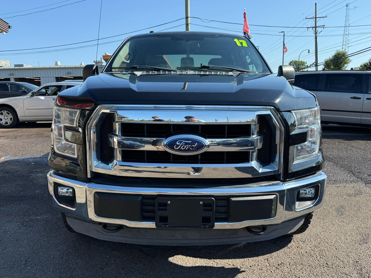 Ford F-150 XLT SuperCrew Short Bed 4WD 2017