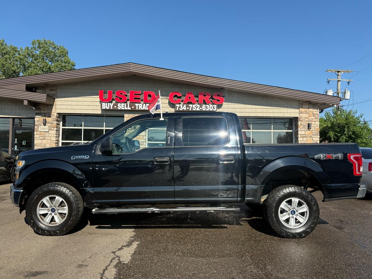 Ford F-150 XLT SuperCrew Short Bed 4WD 2017