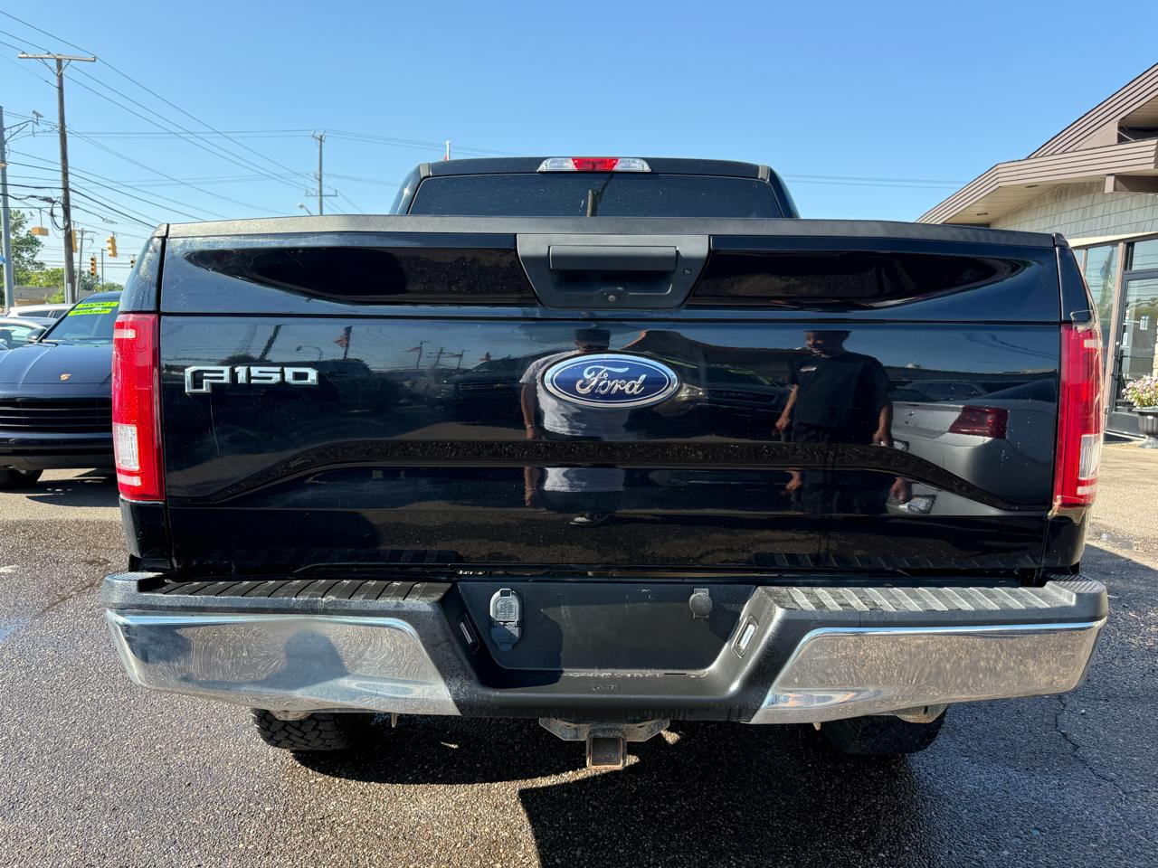 Ford F-150 XLT SuperCrew Short Bed 4WD 2017