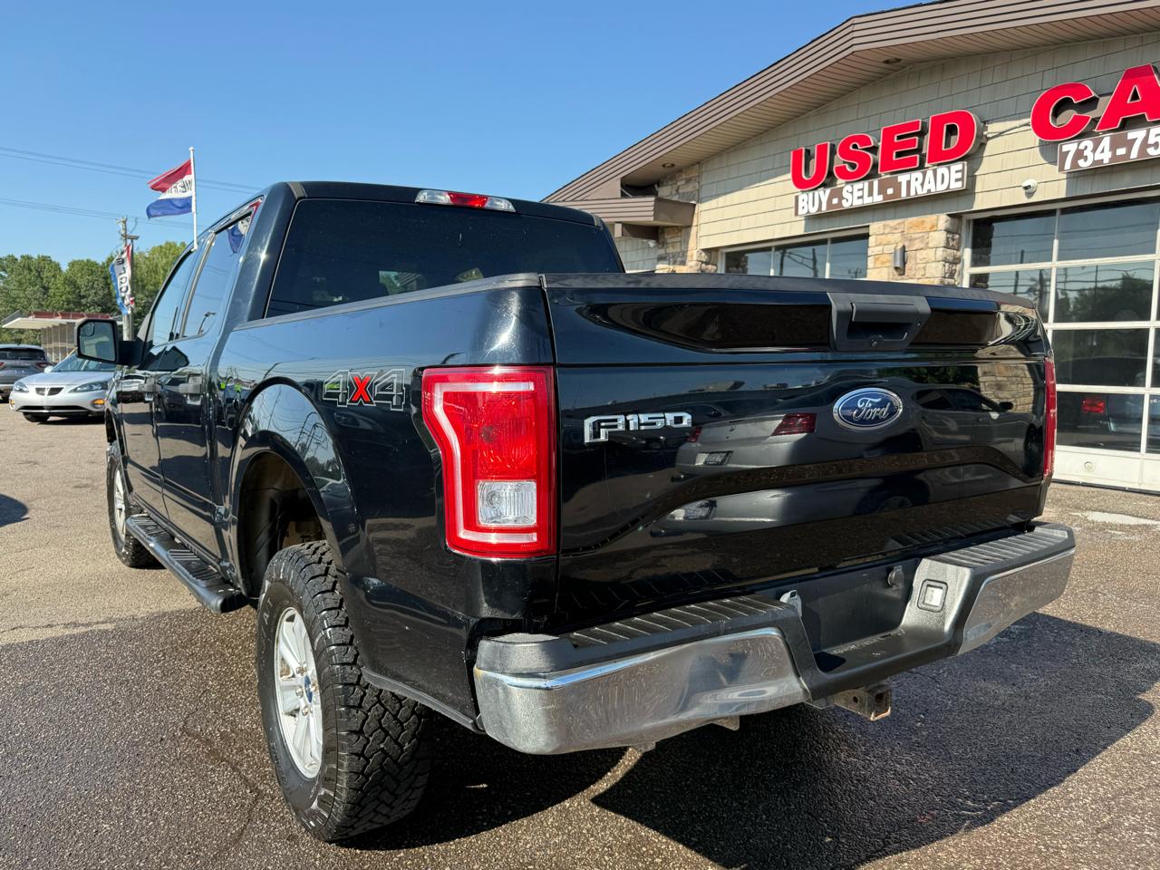 Ford F-150 XLT SuperCrew Short Bed 4WD 2017