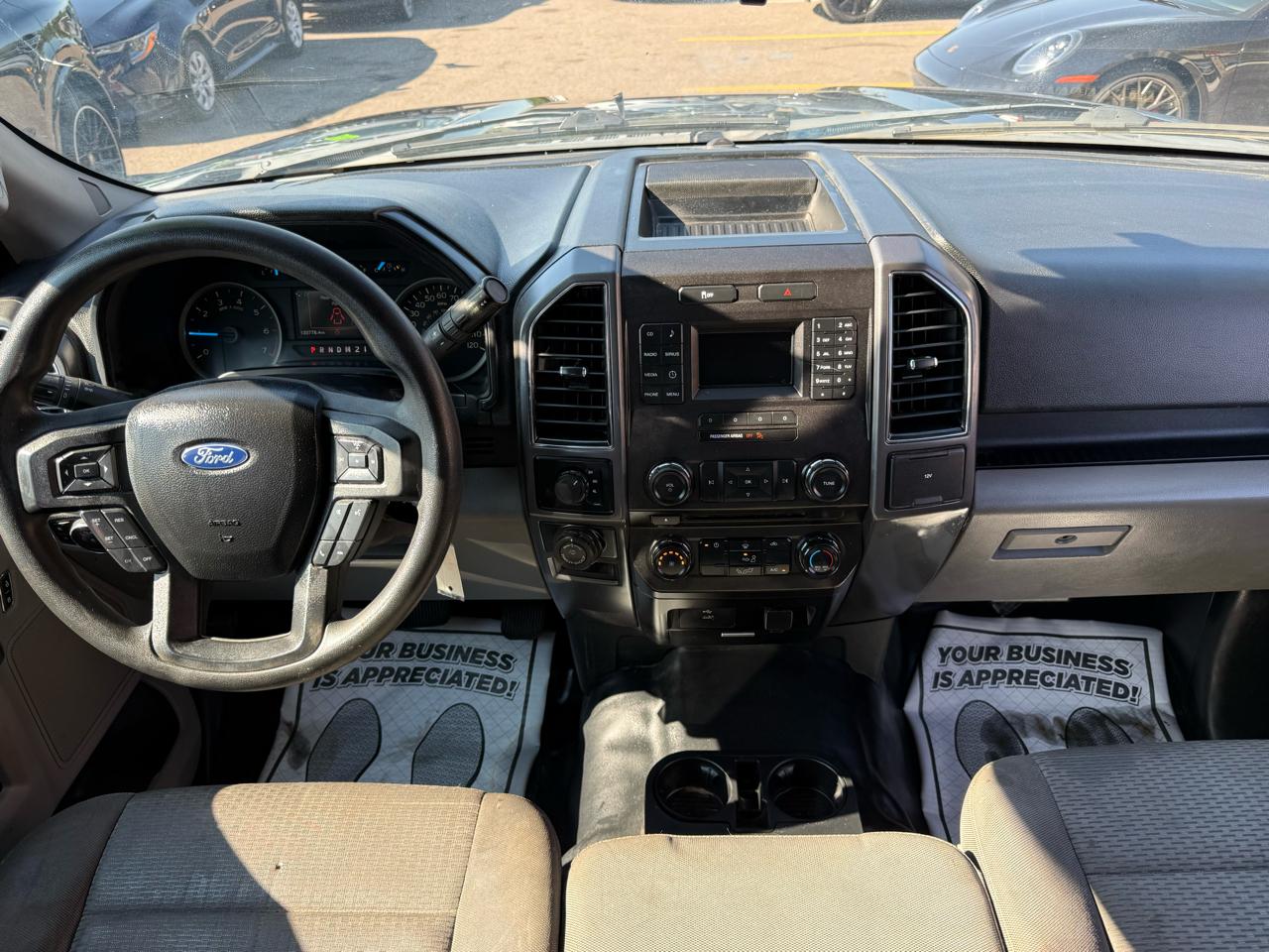 Ford F-150 XLT SuperCrew Short Bed 4WD 2017
