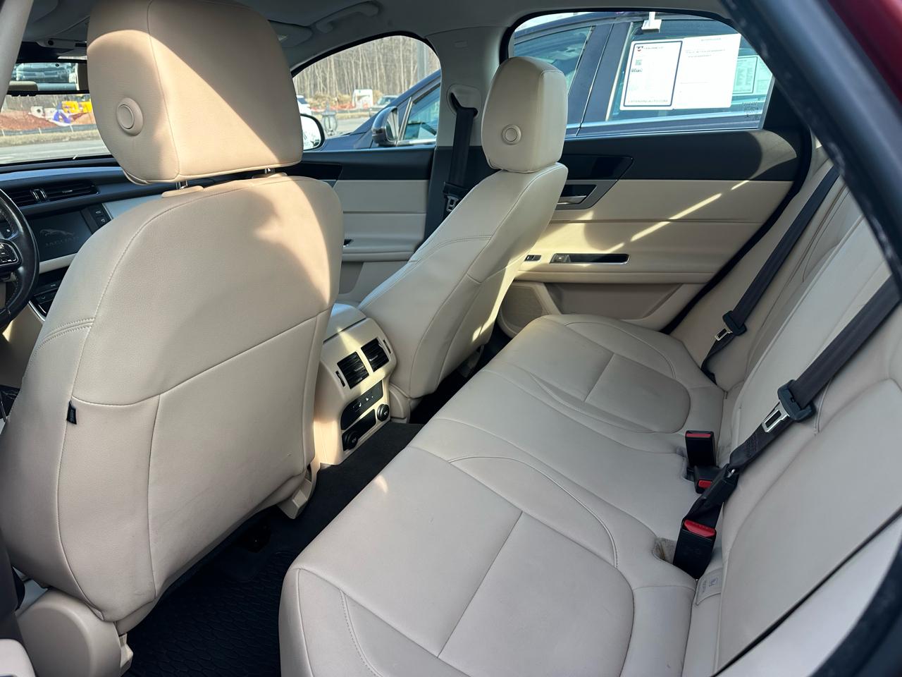 Jaguar XF-Series 25t Premium 2018