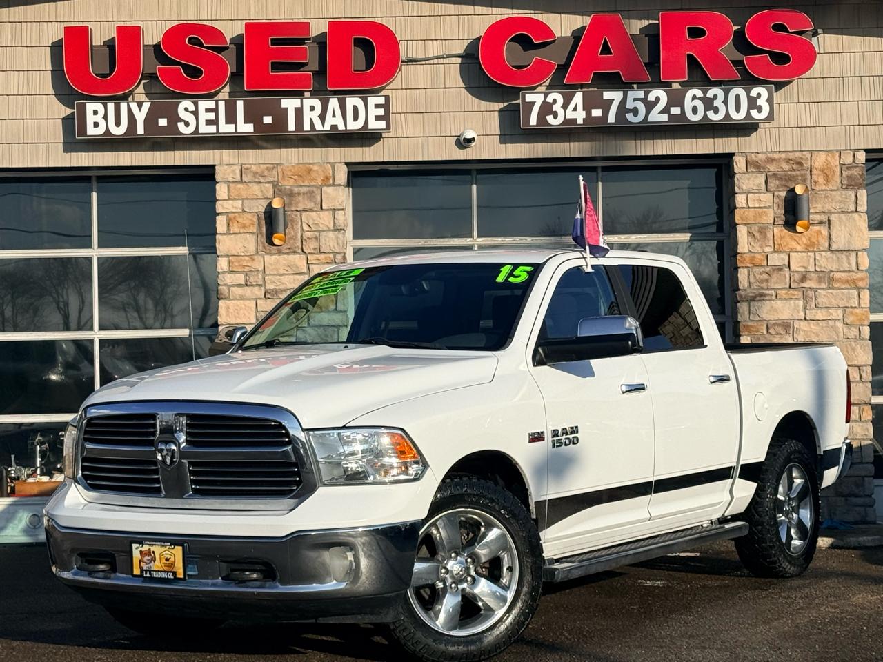 RAM 1500 SLT Crew Cab SWB 4WD 2015