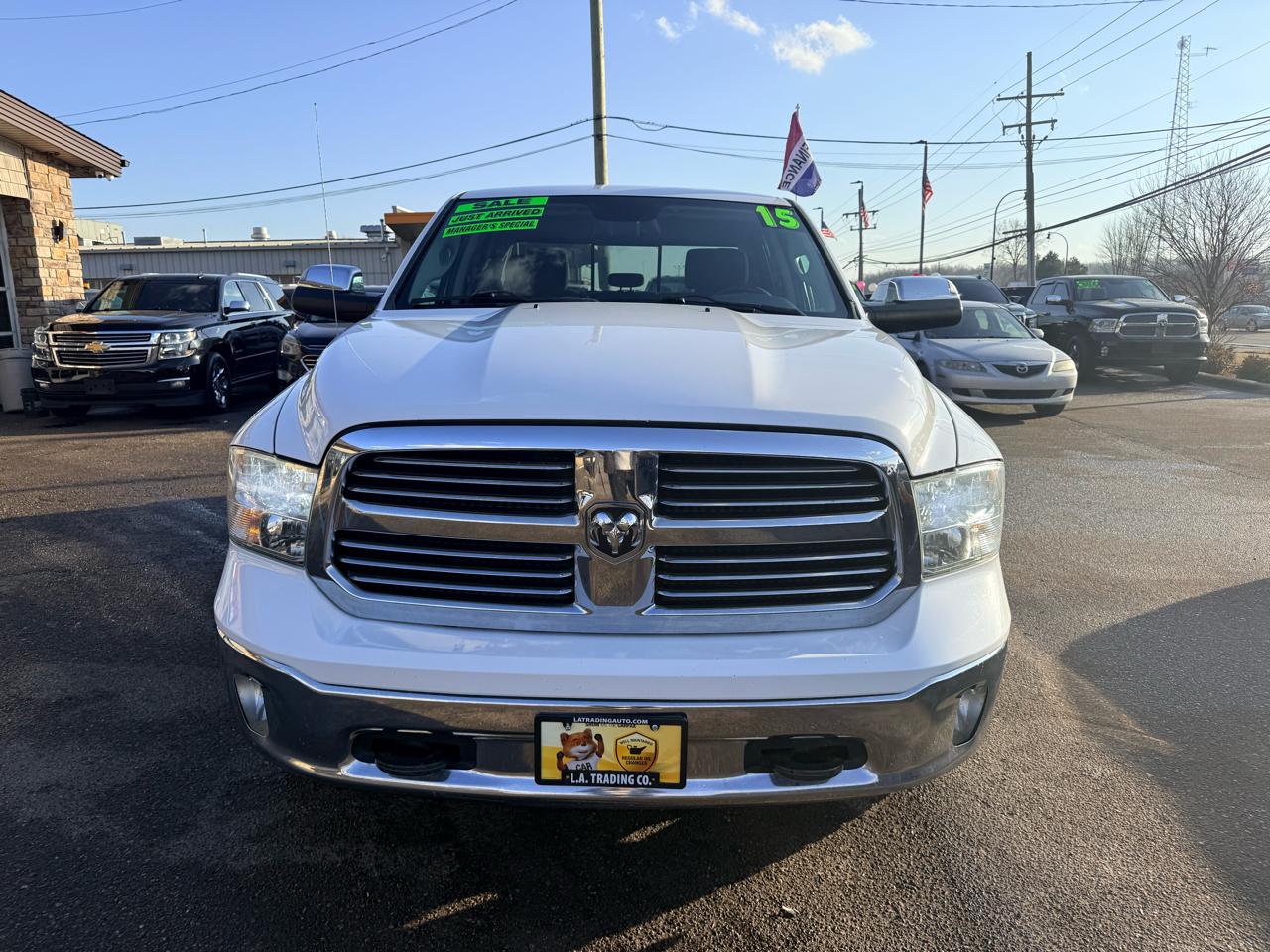 RAM 1500 SLT Crew Cab SWB 4WD 2015