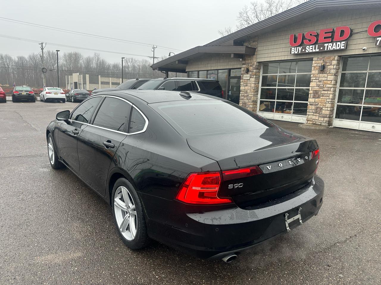 Volvo S90 T5 Momentum AWD 2018