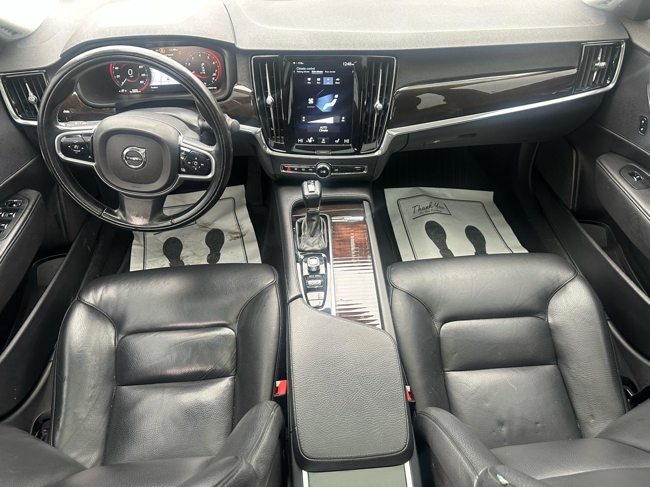 Volvo S90 T5 Momentum AWD 2018