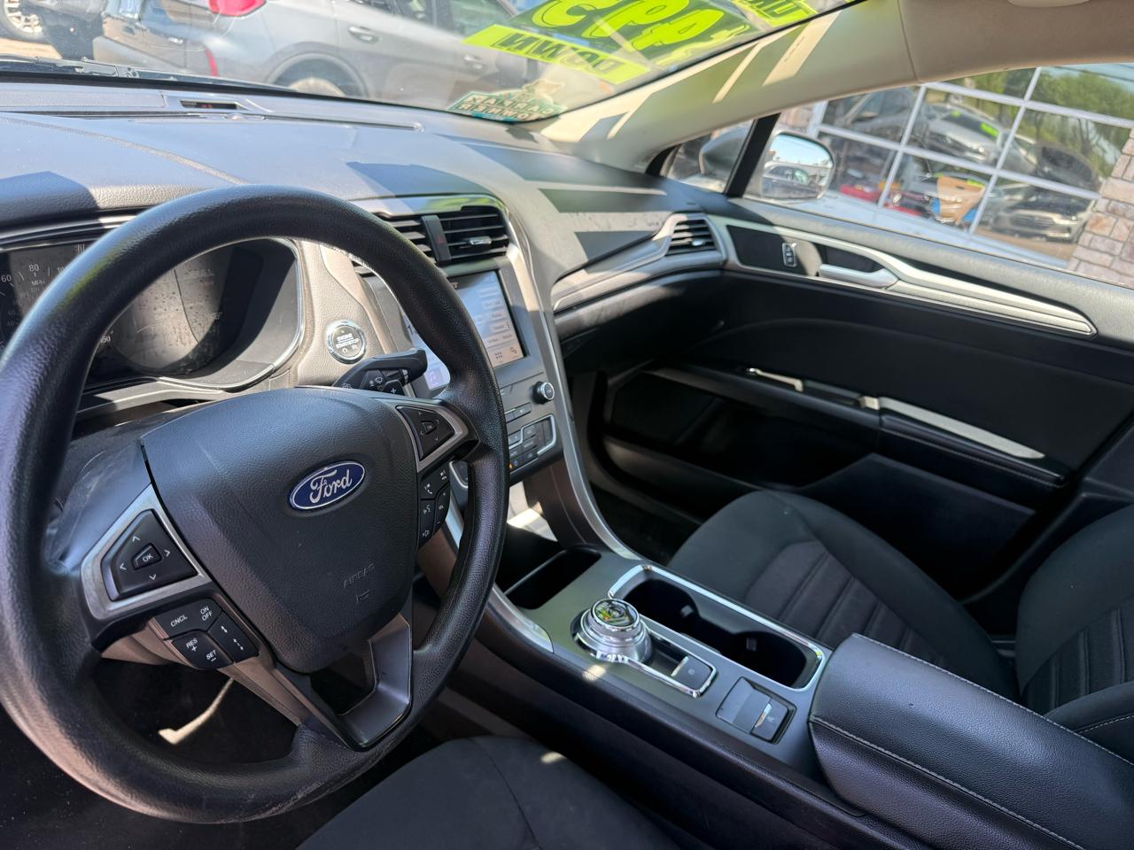 Ford Fusion SE 2019