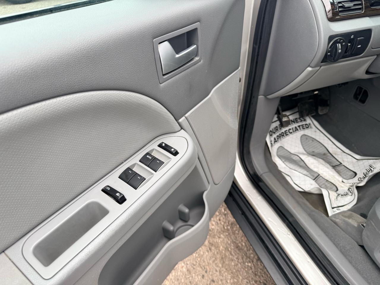 Mercury Montego Base 2007