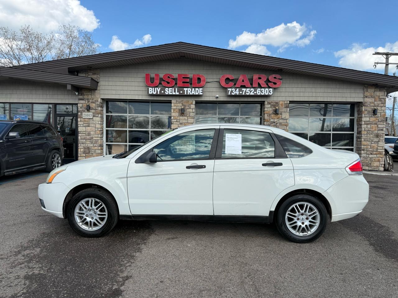 Ford Focus SE Sedan 2011