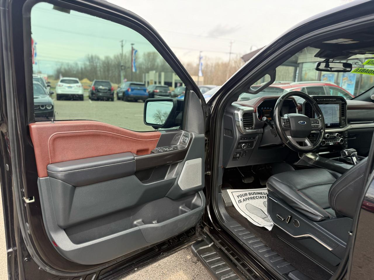 Ford F-150 4WD SuperCrew 150" Lariat 2021