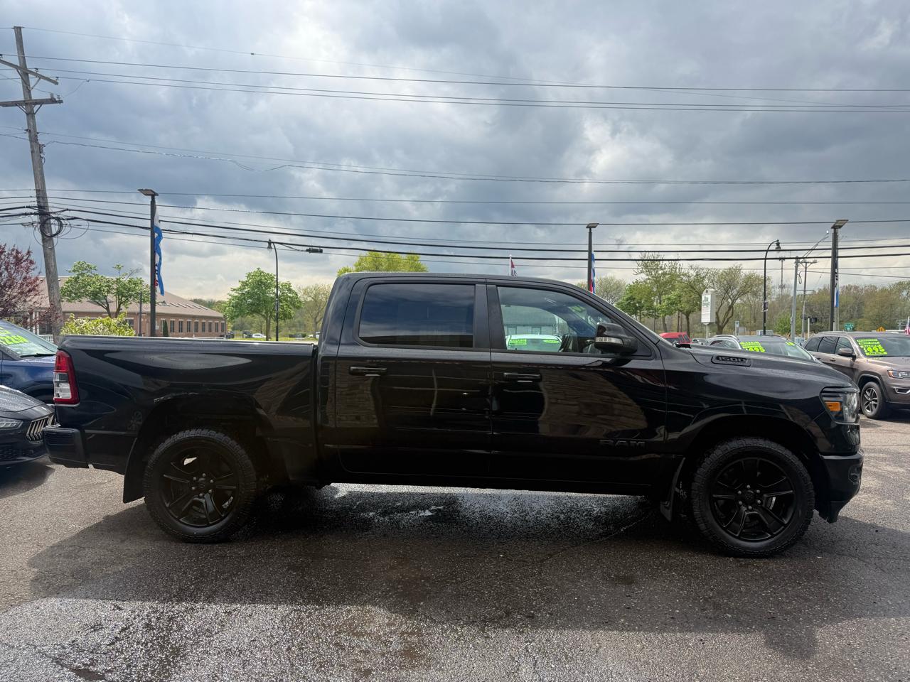 RAM 1500 Big Horn Crew Cab SWB 4WD 2020