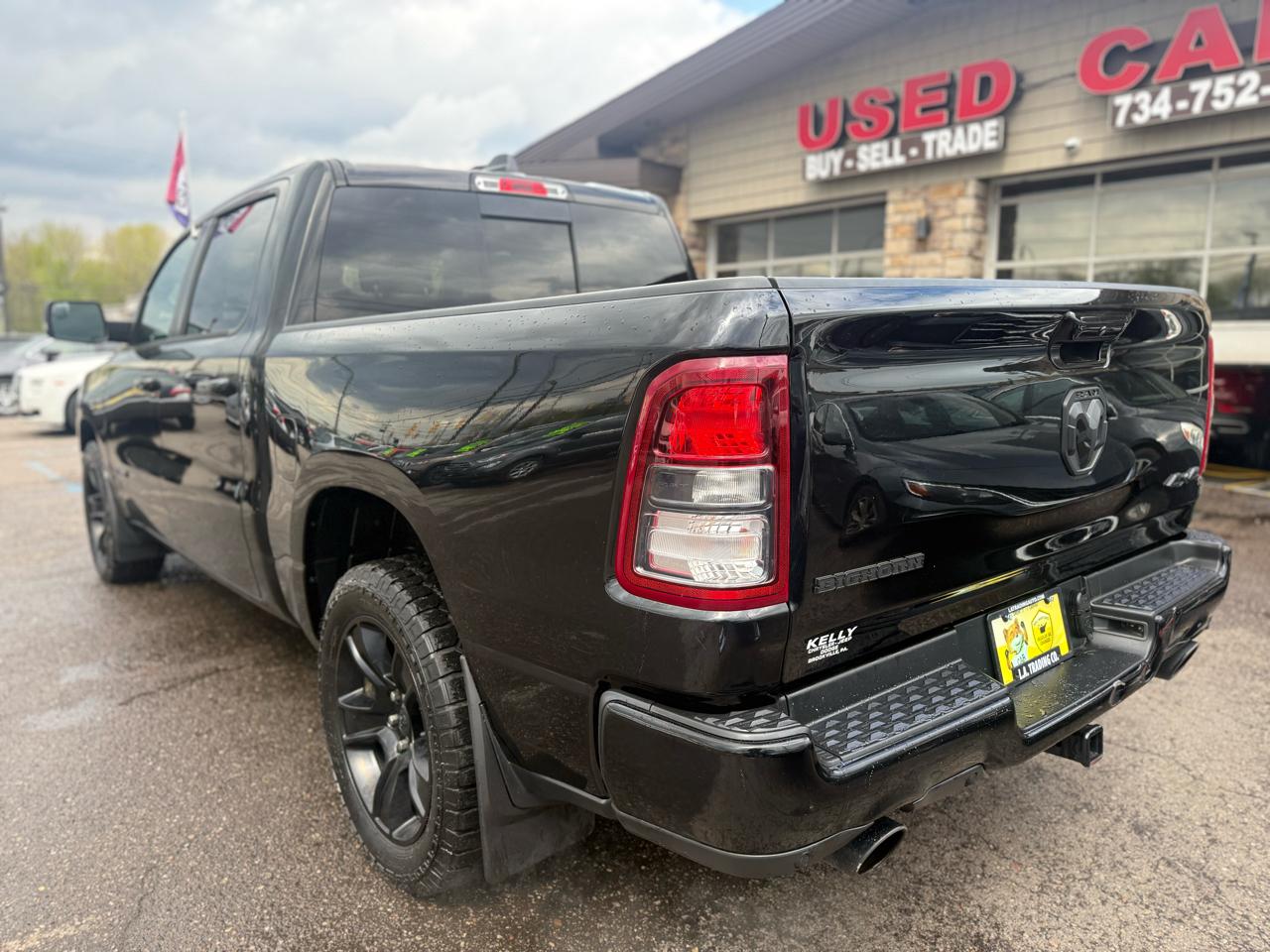 RAM 1500 Big Horn Crew Cab SWB 4WD 2020