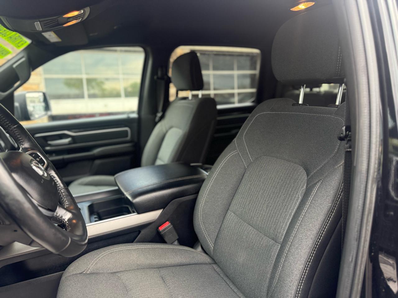 RAM 1500 Big Horn Crew Cab SWB 4WD 2020