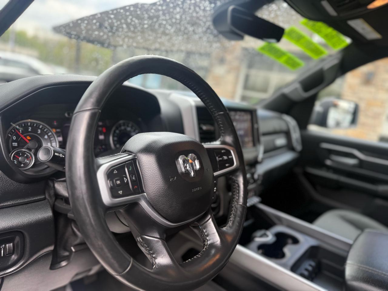 RAM 1500 Big Horn Crew Cab SWB 4WD 2020