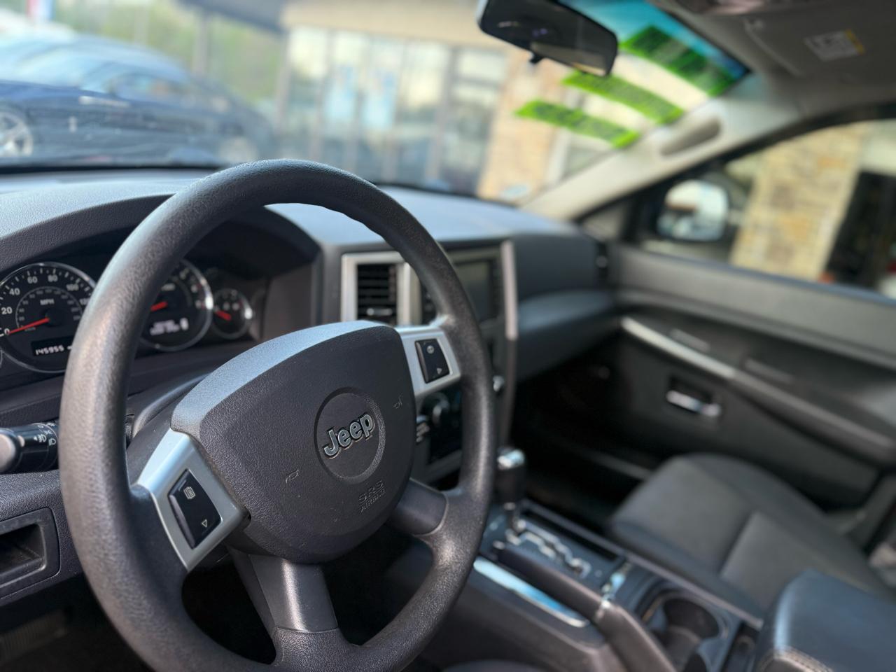 Jeep Grand Cherokee Laredo 4WD 2009