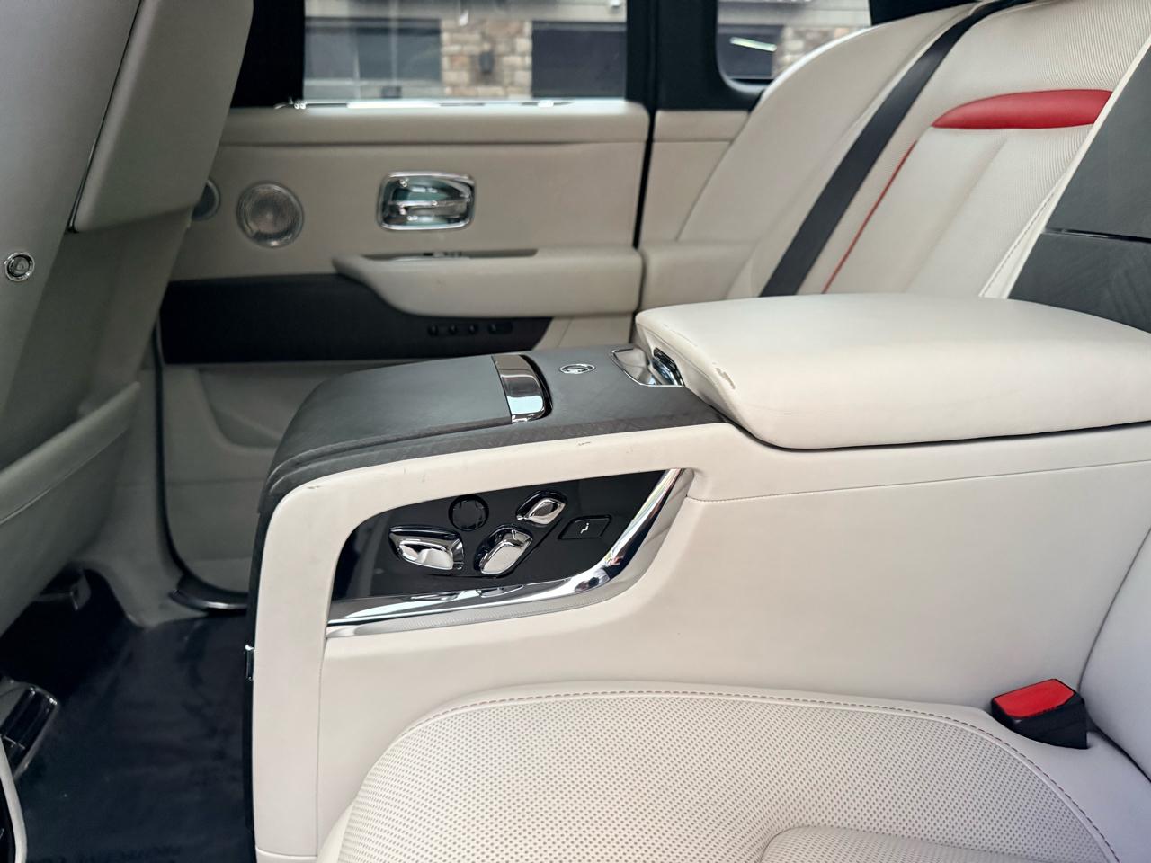 Rolls-Royce Cullinan Base 2020