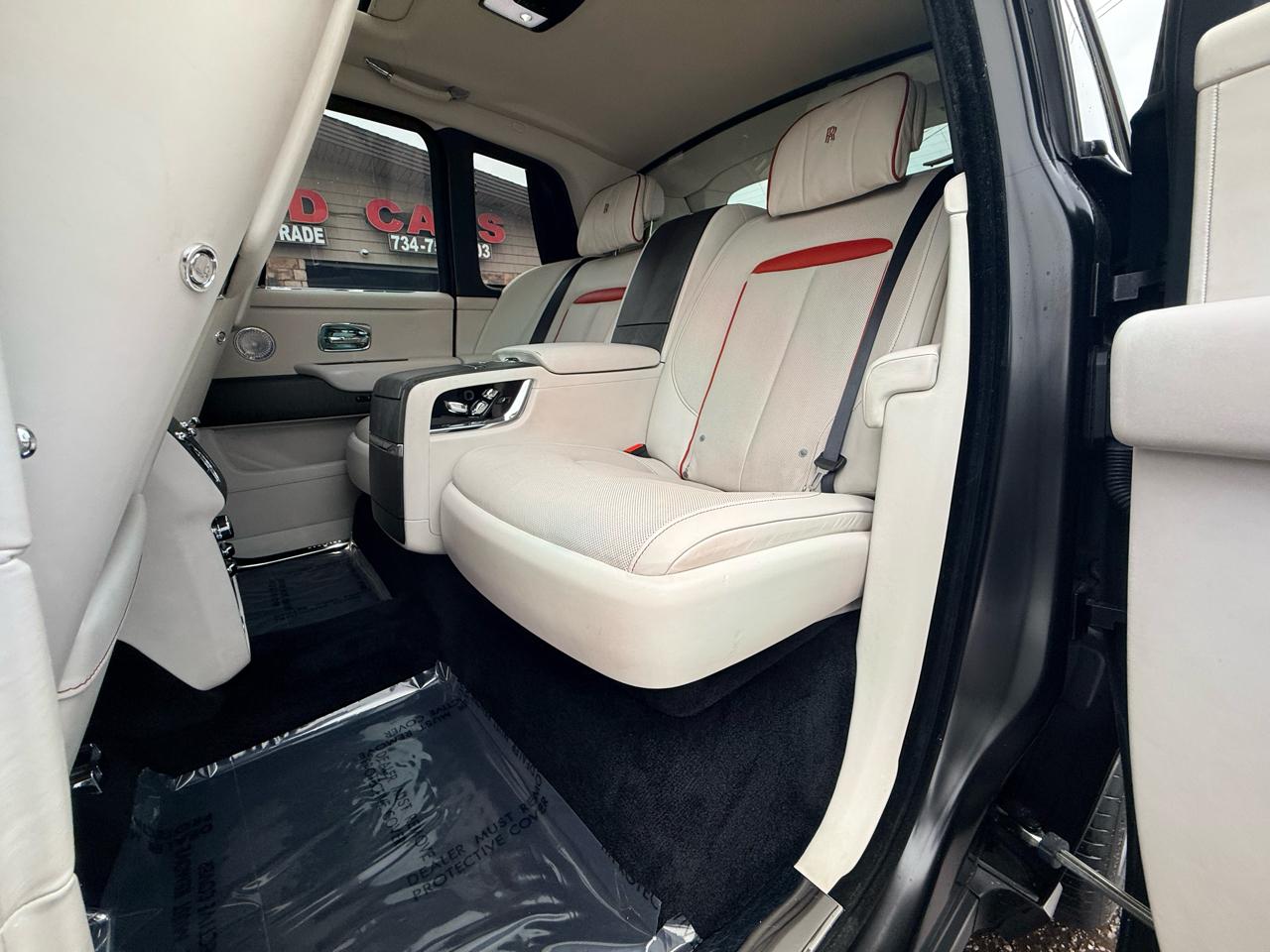 Rolls-Royce Cullinan Base 2020