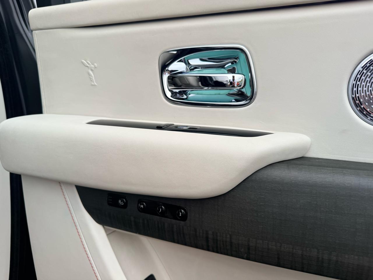 Rolls-Royce Cullinan Base 2020