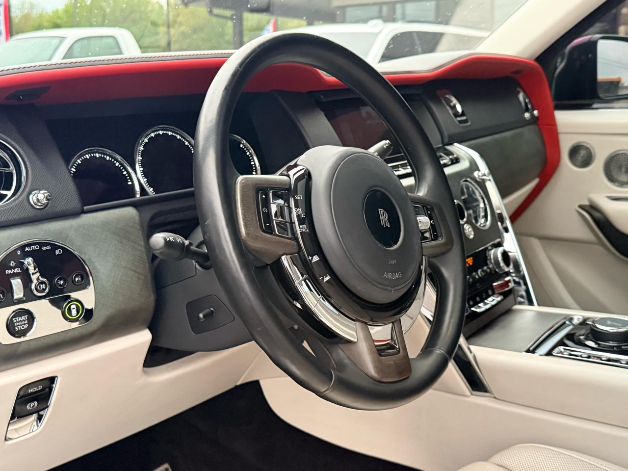 Rolls-Royce Cullinan Base 2020