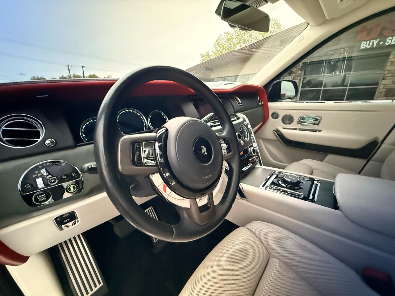 Rolls-Royce Cullinan Base 2020