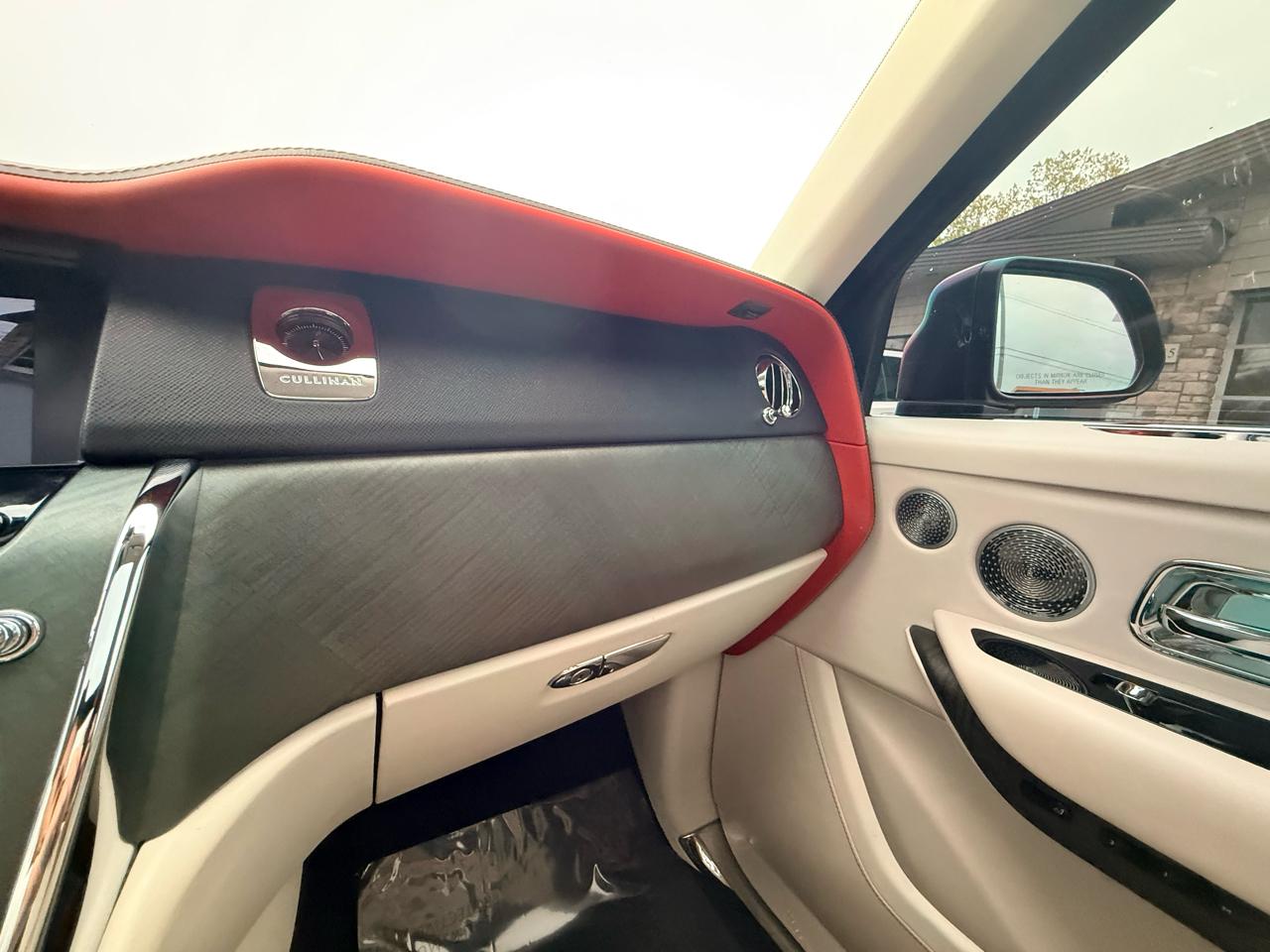 Rolls-Royce Cullinan Base 2020