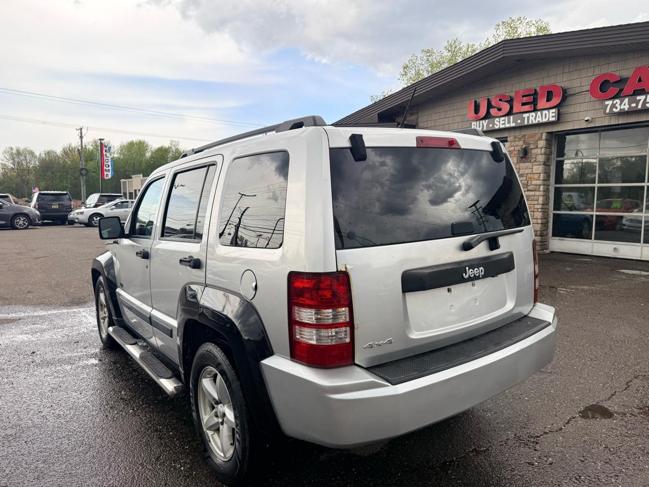 Jeep Liberty Sport 4WD 2009