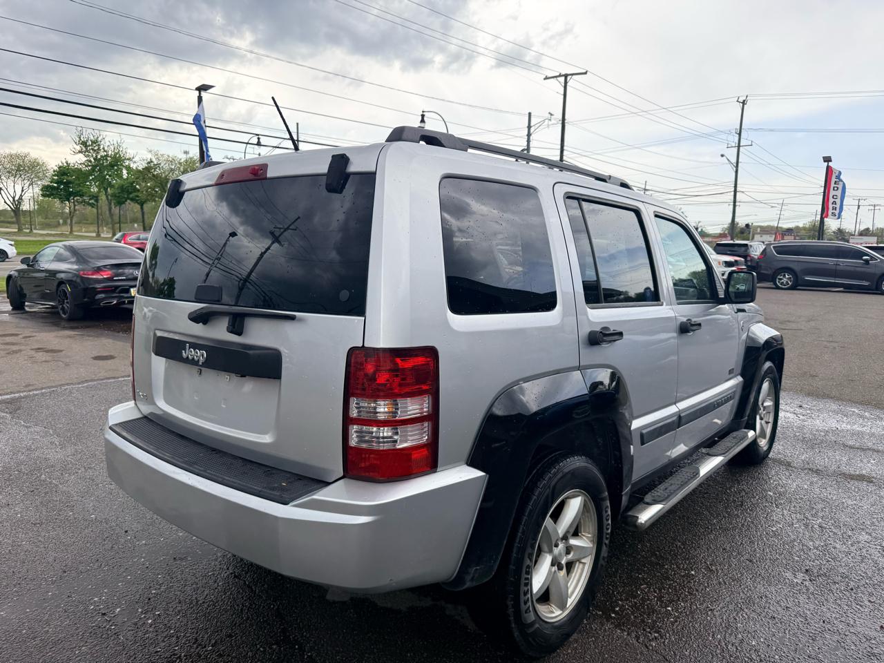 Jeep Liberty Sport 4WD 2009