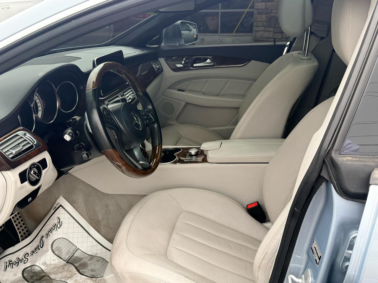 Mercedes-Benz CLS-Class CLS550 4MATIC 2015