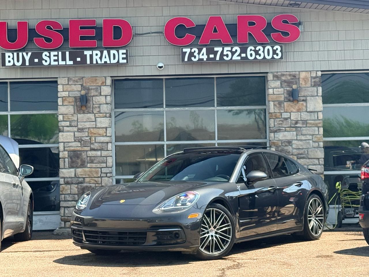 2018 Porsche Panamera 4's photo