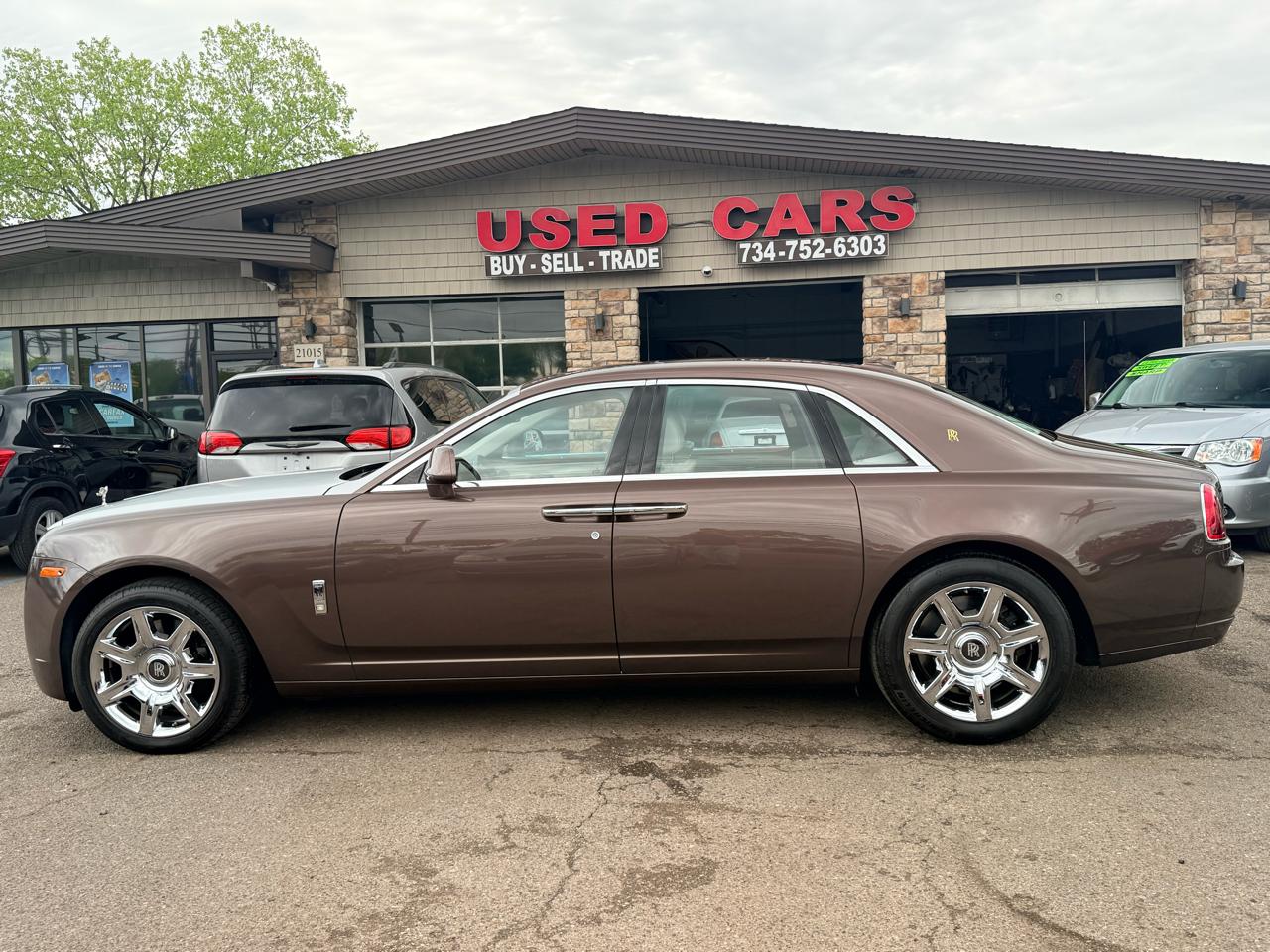 Rolls-Royce Ghost Sedan 2012