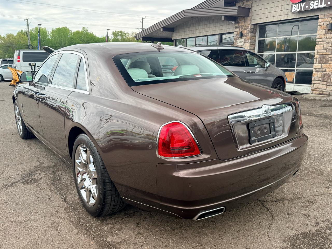 Rolls-Royce Ghost Sedan 2012