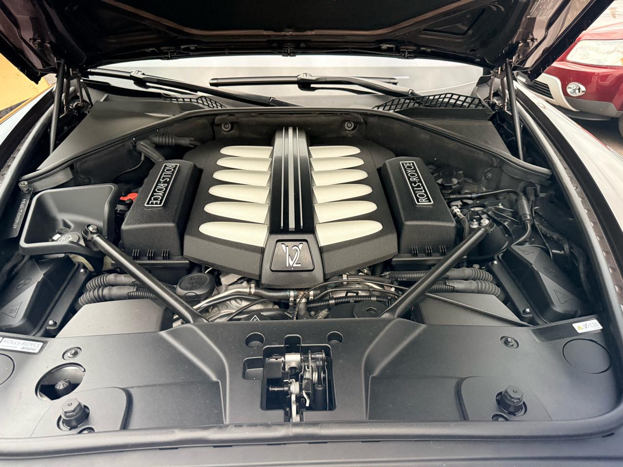 Rolls-Royce Ghost Sedan 2012