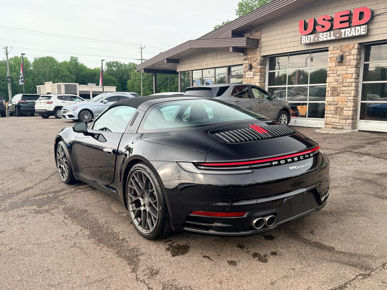 Porsche 911 Targa 4S Coupe 2021