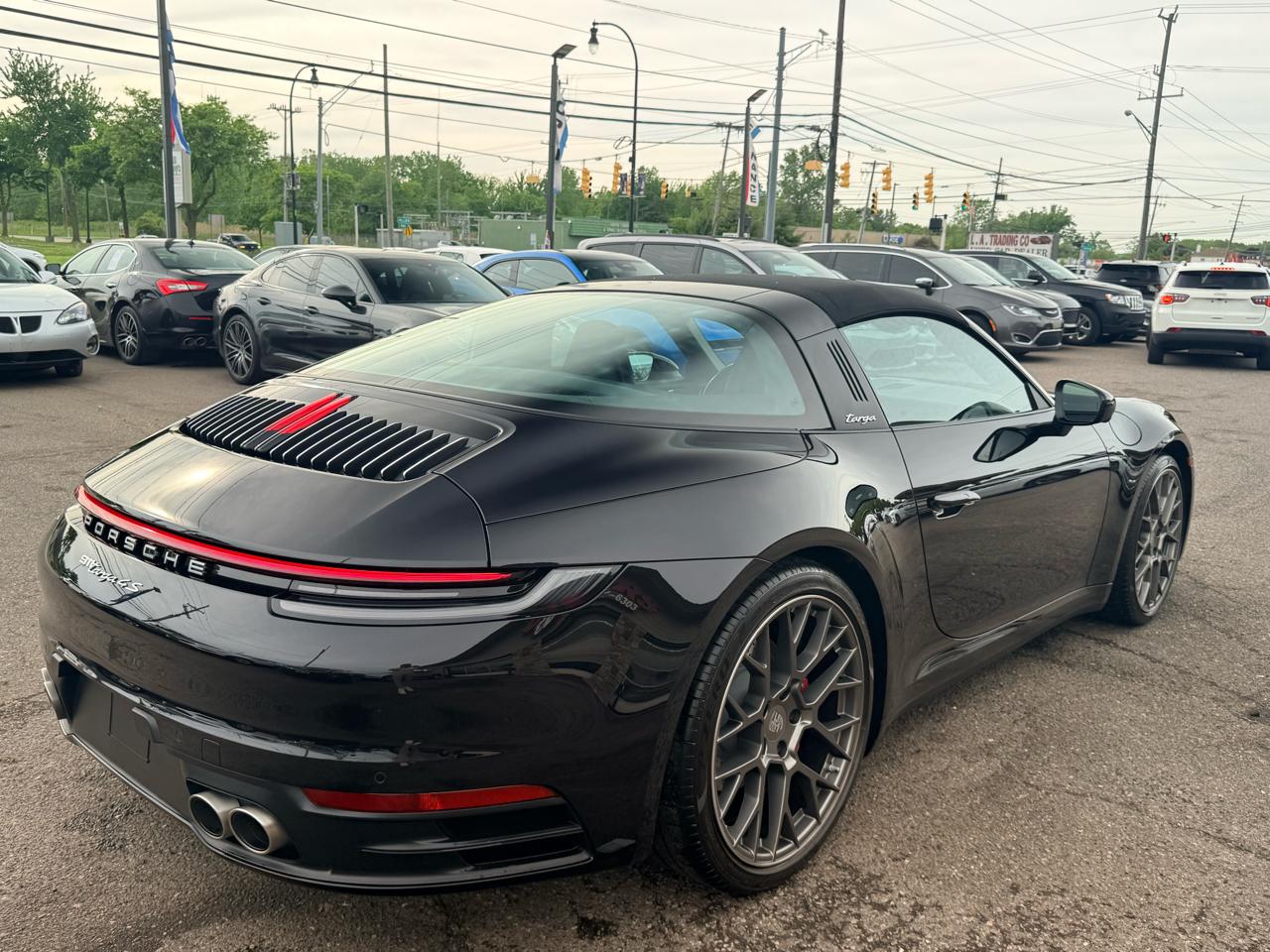Porsche 911 Targa 4S Coupe 2021