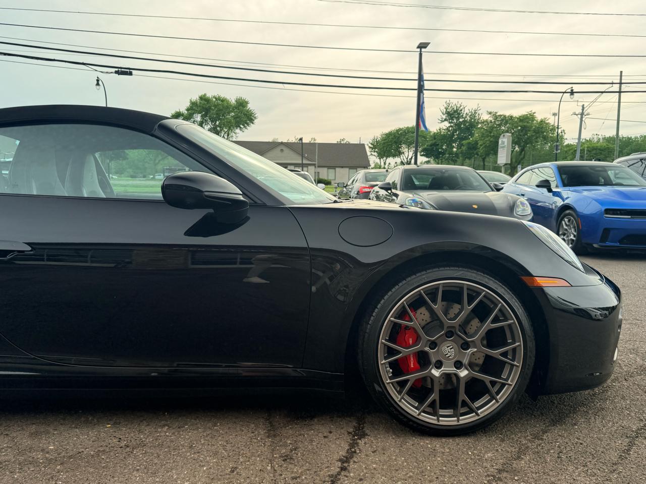 Porsche 911 Targa 4S Coupe 2021
