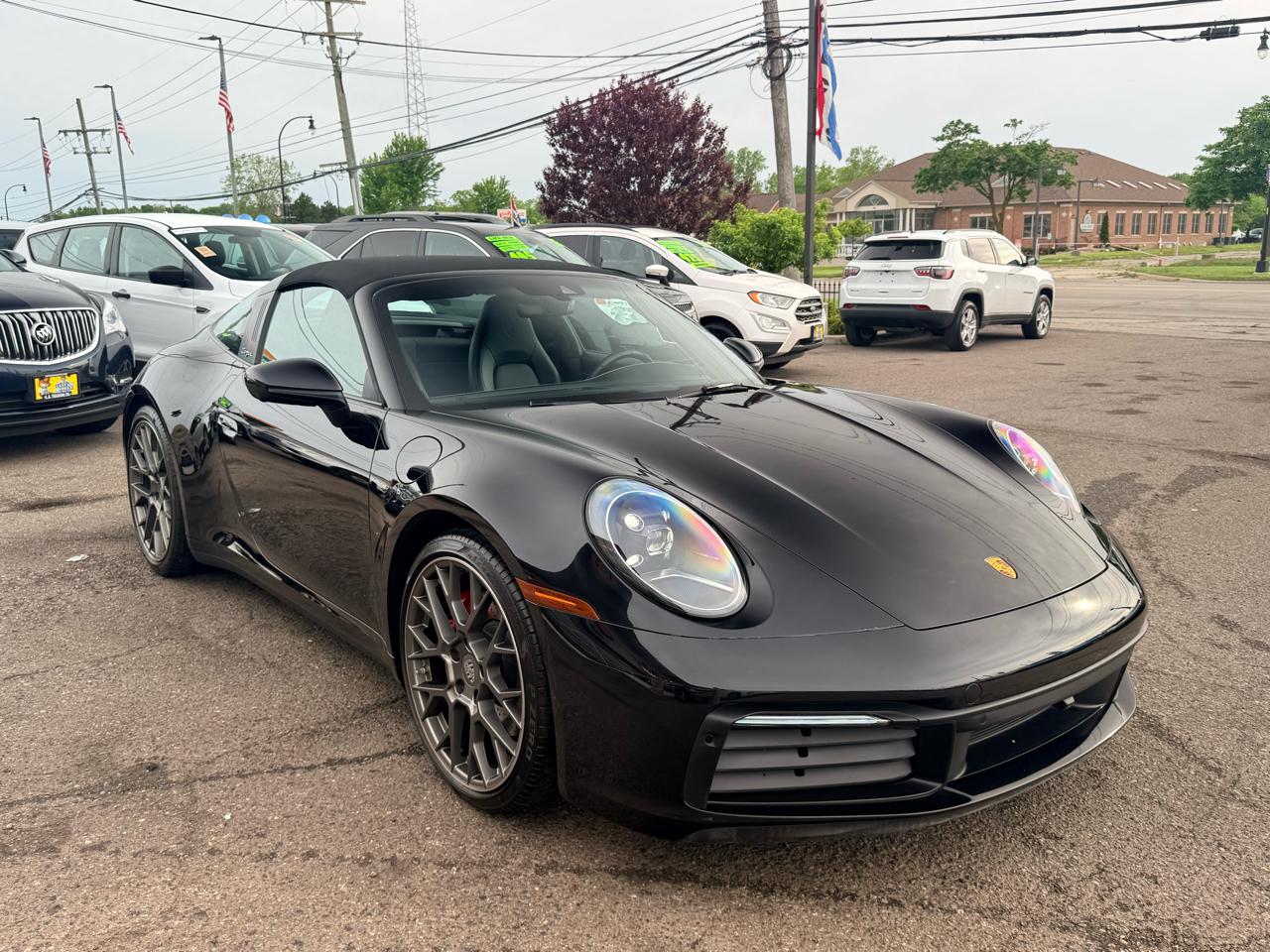 Porsche 911 Targa 4S Coupe 2021