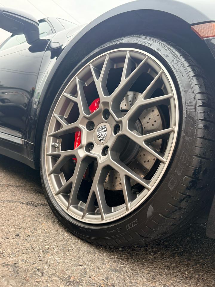 Porsche 911 Targa 4S Coupe 2021