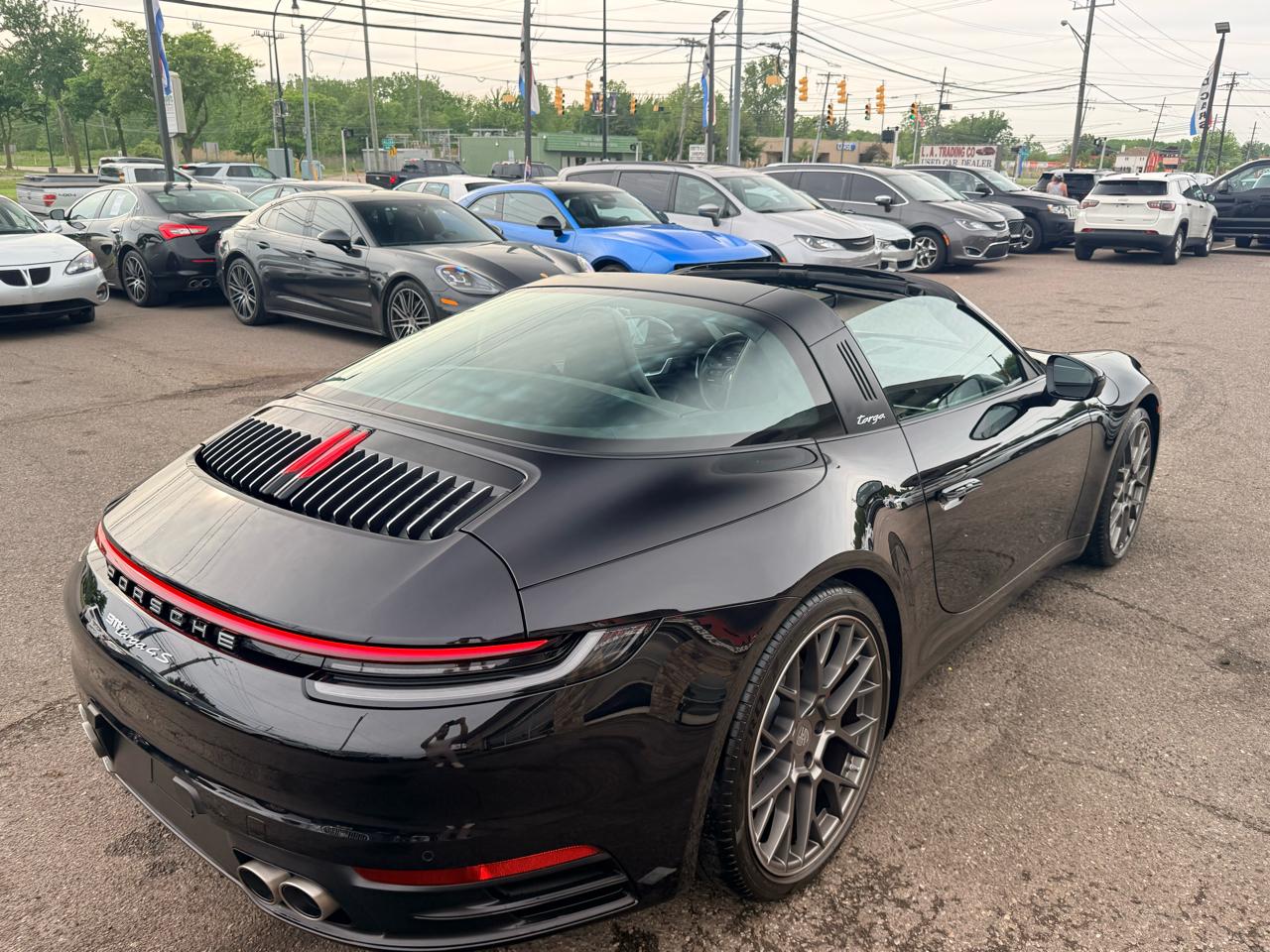 Porsche 911 Targa 4S Coupe 2021