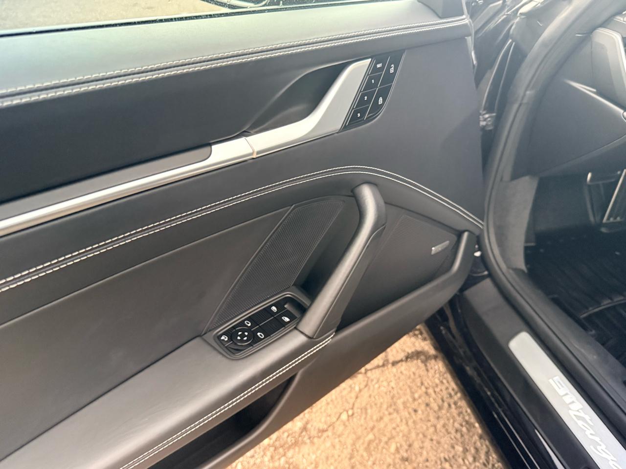 Porsche 911 Targa 4S Coupe 2021